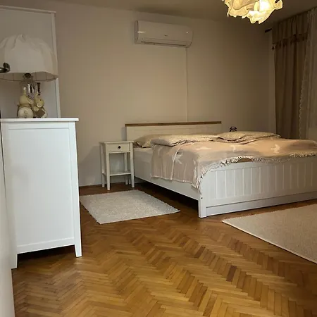 Domus Est Alba * Sarajevo