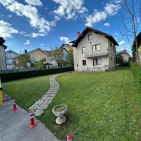 Domus Est Alba * Sarajevo