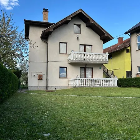 Villa Domus Est Alba